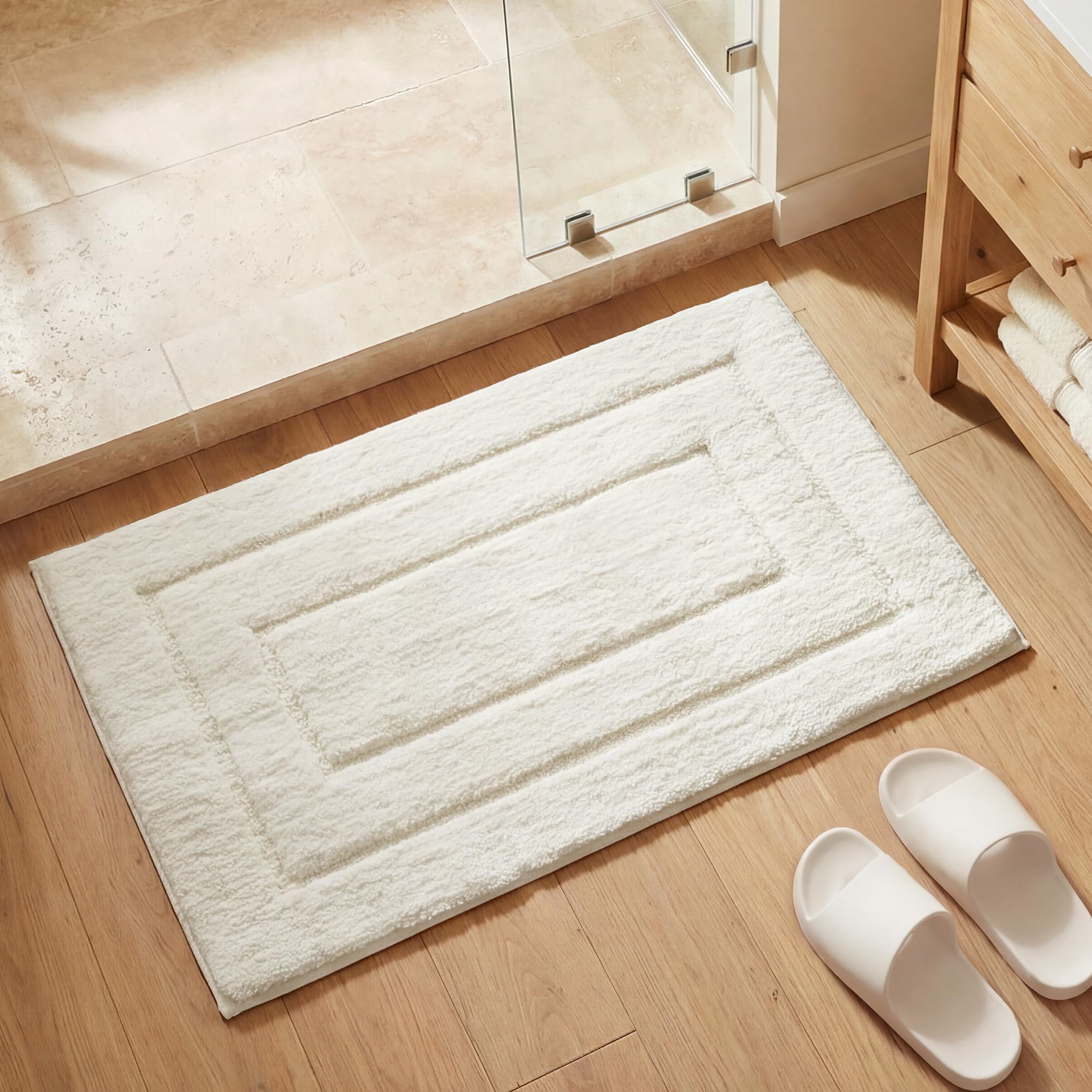 GRANNY SAYS Gray Bathroom Rugs, Bath Mats for Bathroom Non-Slip, Super Soft and Water Absorbent, Microfiber Bath Rugs, Machine Wash Dry, Bath Rugs for Floor, Tub and Shower, 16" x 24"